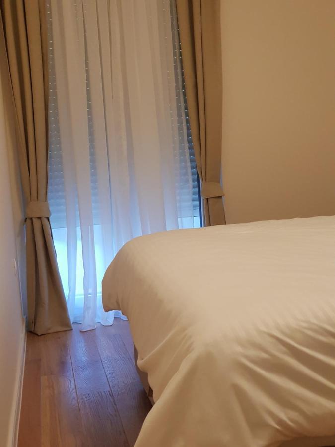 Apartman Vivo City Central Podgoriţa Exterior foto