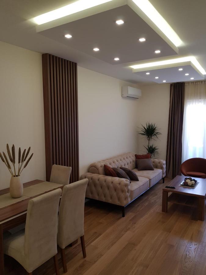 Apartman Vivo City Central Podgoriţa Exterior foto